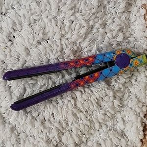 Fahrenheit Heat Wave Flat Iron